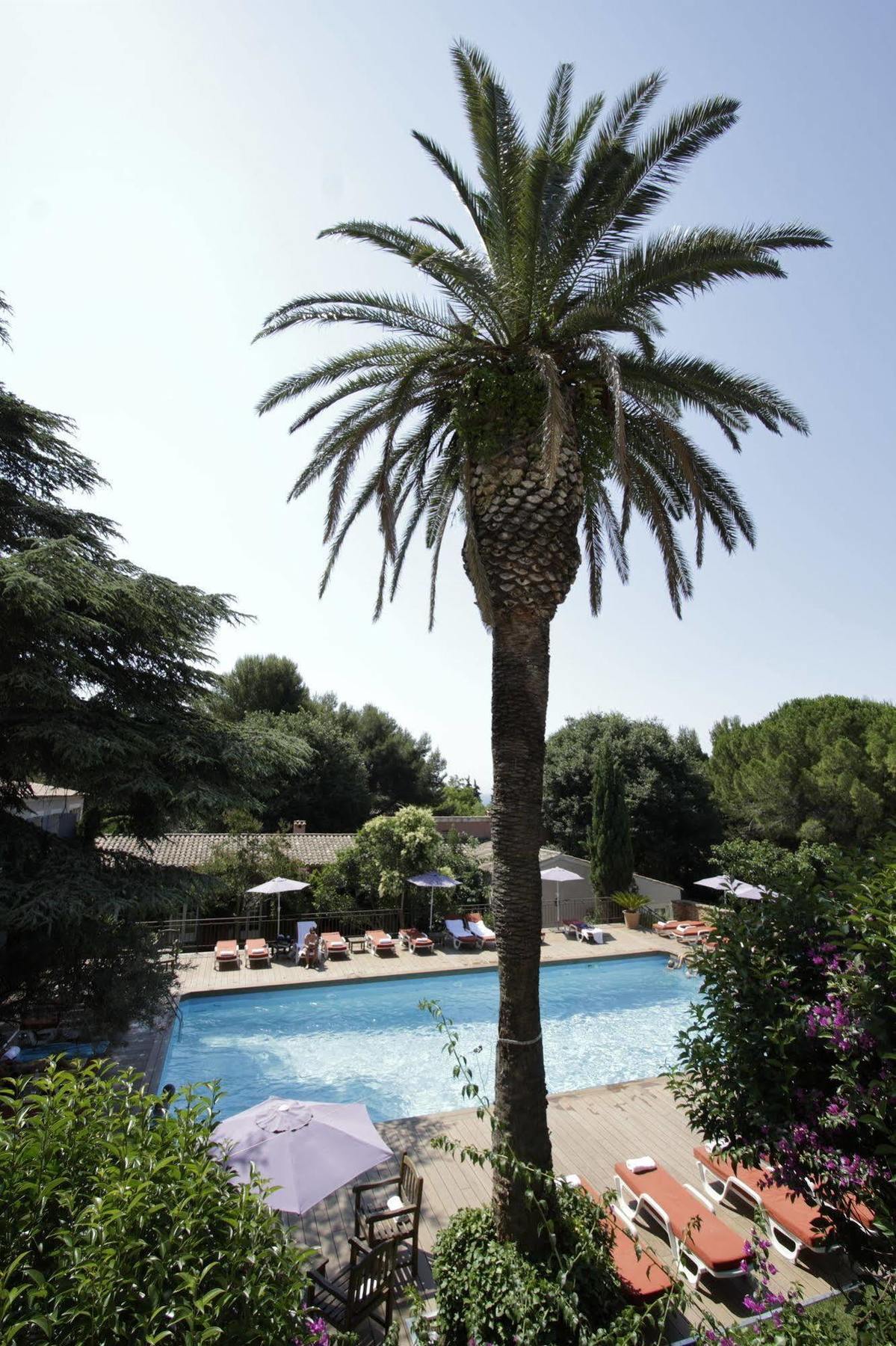 Les Jardins De Cassis - Parking Gratuit & Piscine Chauffee Hotel ภายนอก รูปภาพ