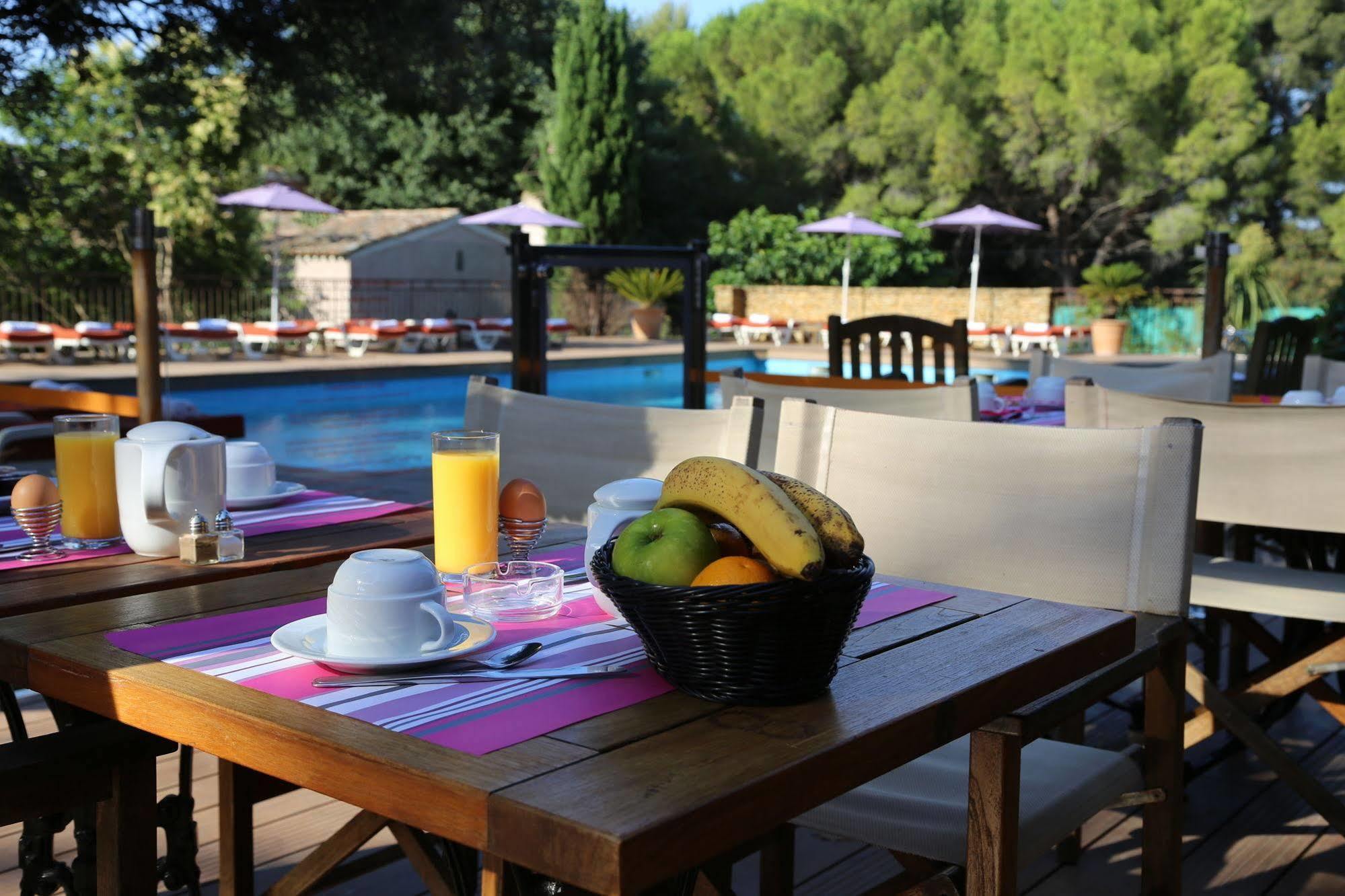Les Jardins De Cassis - Parking Gratuit & Piscine Chauffee Hotel ภายนอก รูปภาพ