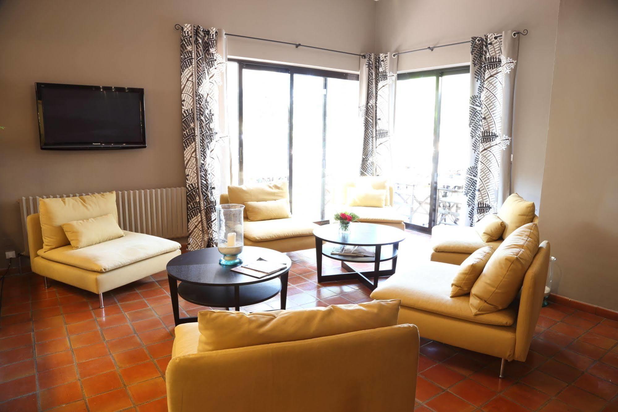 Les Jardins De Cassis - Parking Gratuit & Piscine Chauffee Hotel ภายนอก รูปภาพ